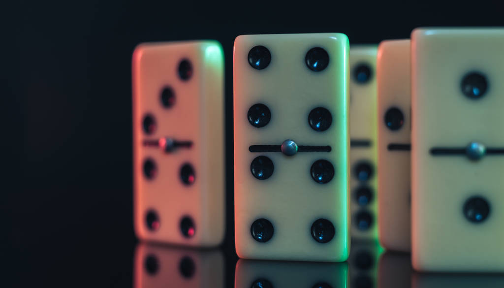 domino pieces